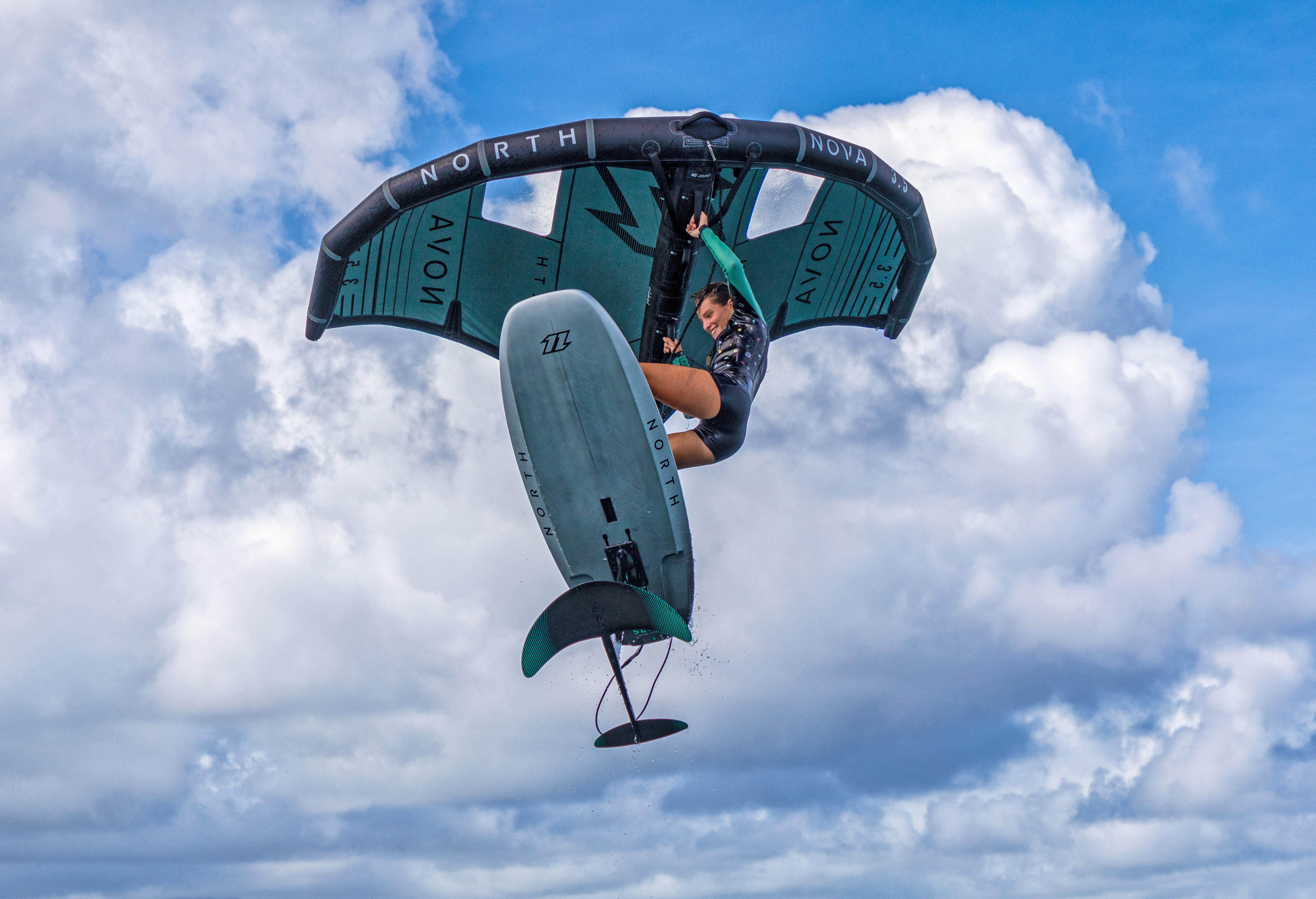 Wingfoiling Rider_Skylar_Lickle_Photograhper_Franck_Berhuot